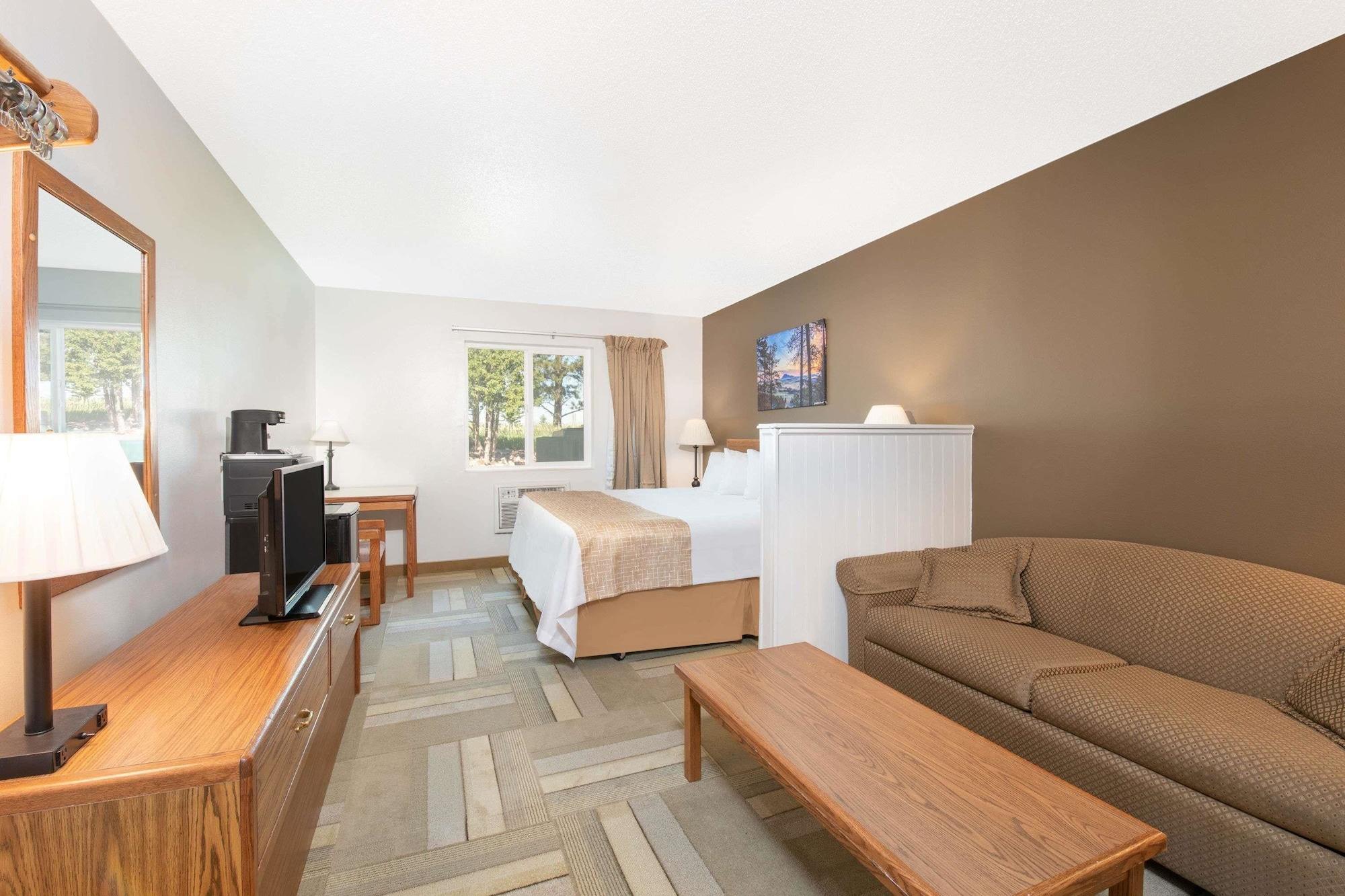 Travelodge By Wyndham ספירפיש מראה חיצוני תמונה