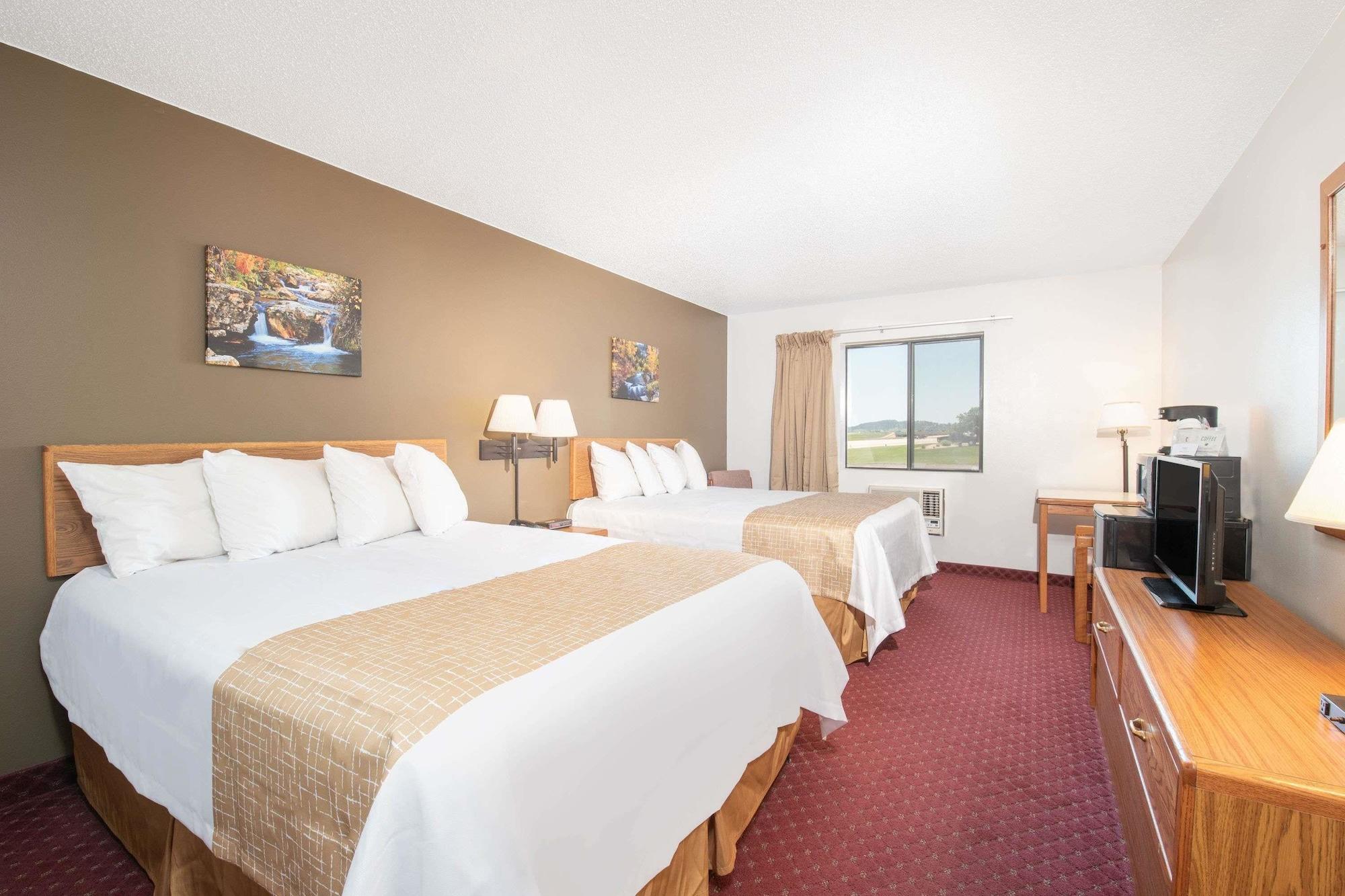 Travelodge By Wyndham ספירפיש מראה חיצוני תמונה